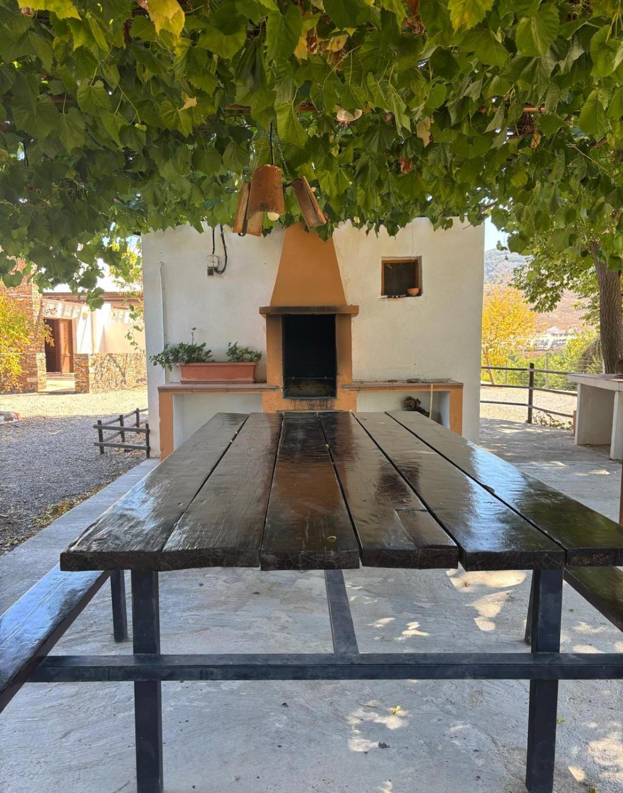 El Domingo En El Valle Fondón Buitenkant foto